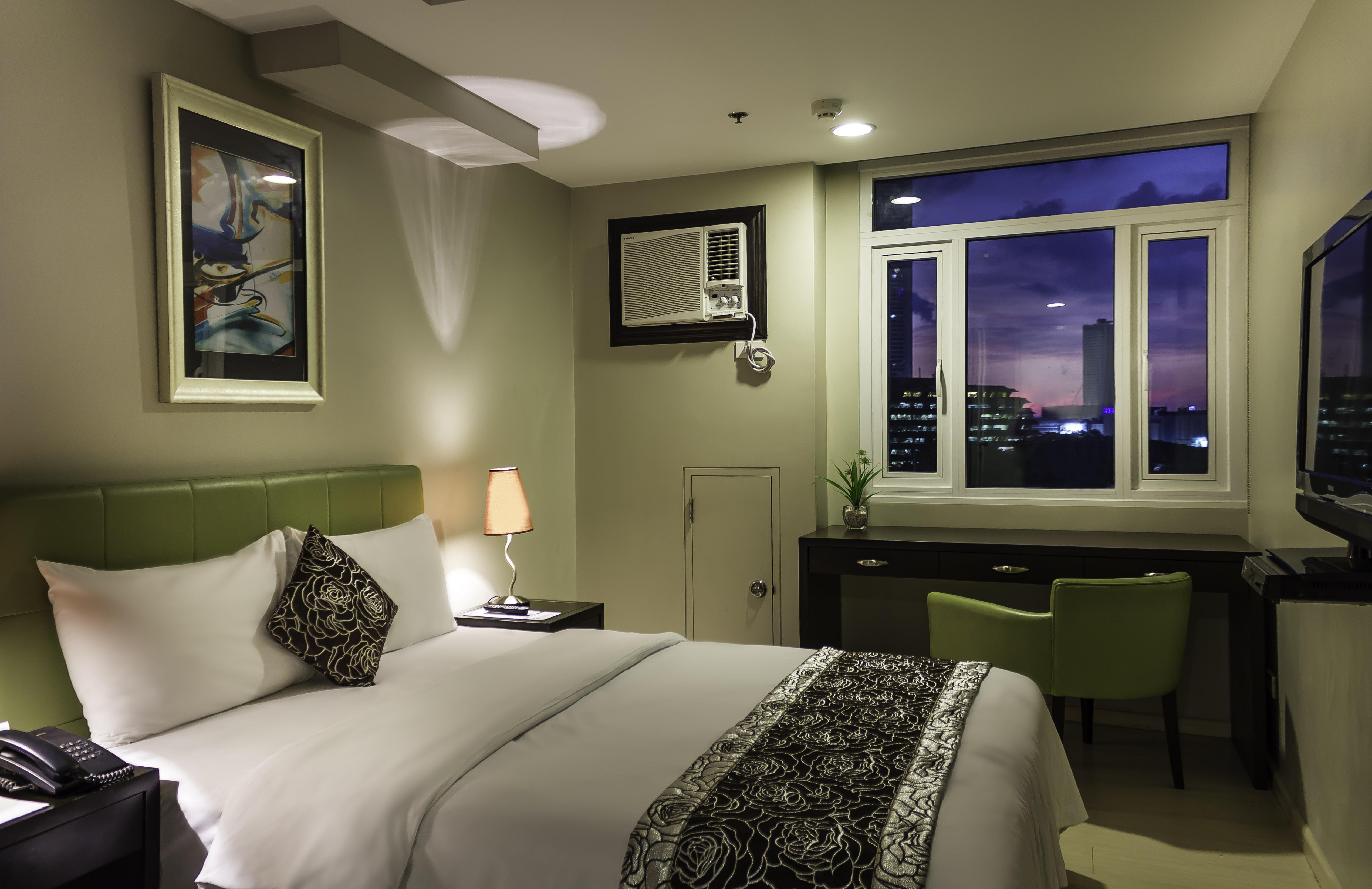 The Exchange Regency Residence Hotel Managed By Hii Pasig City Exterior photo